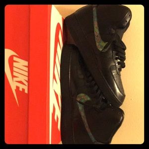 Black nike Air Force 1 size 11.5